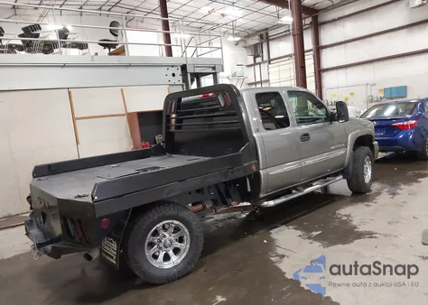 2006 GMC Sierra K2500 Heavy Duty from USA, damaged, VIN 1GTHK29U66E226151